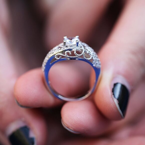 💍 Luxury Retro Pattern Hollow Carved Silver Vintage Rings for Women, EVGG1561 - Picture 3 of 3